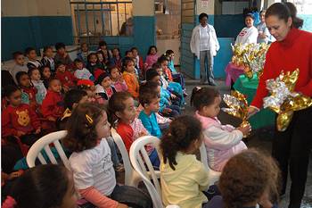 Crianças carentes de Osasco ganham ovos de páscoa